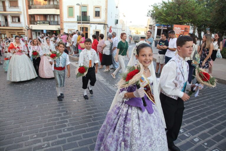 Ofrenda de flores Fogueres Xàbia 2023 (23)