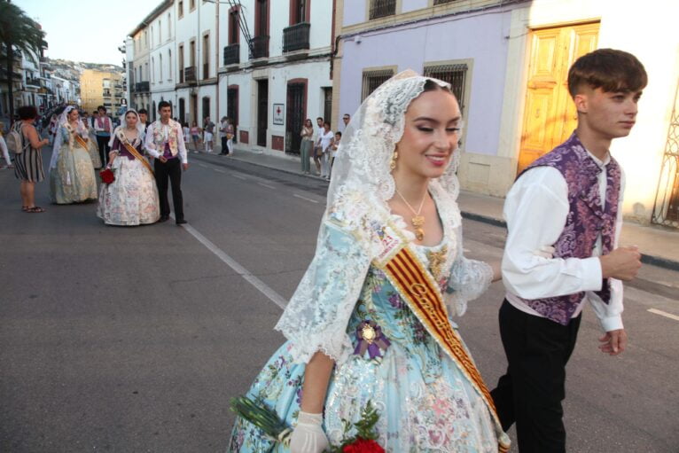 Ofrenda de flores Fogueres Xàbia 2023 (27)