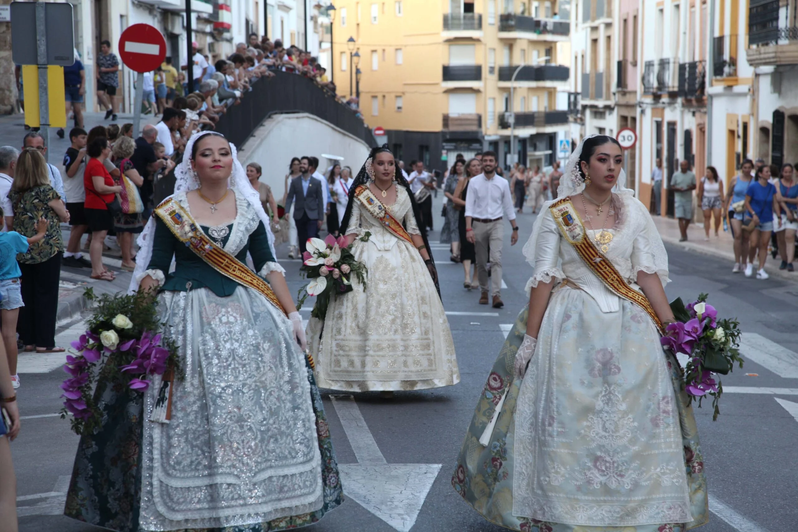 Ofrenda de flores Fogueres Xàbia 2023 (30)