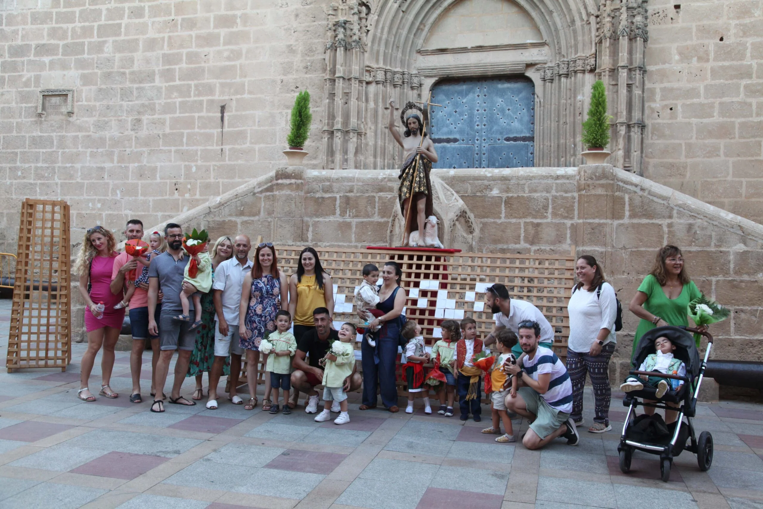 Ofrenda de flores Fogueres Xàbia 2023 (38)