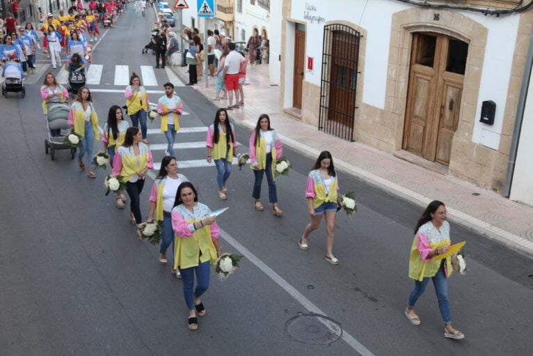 Ofrenda de flores Fogueres Xàbia 2023 (4)