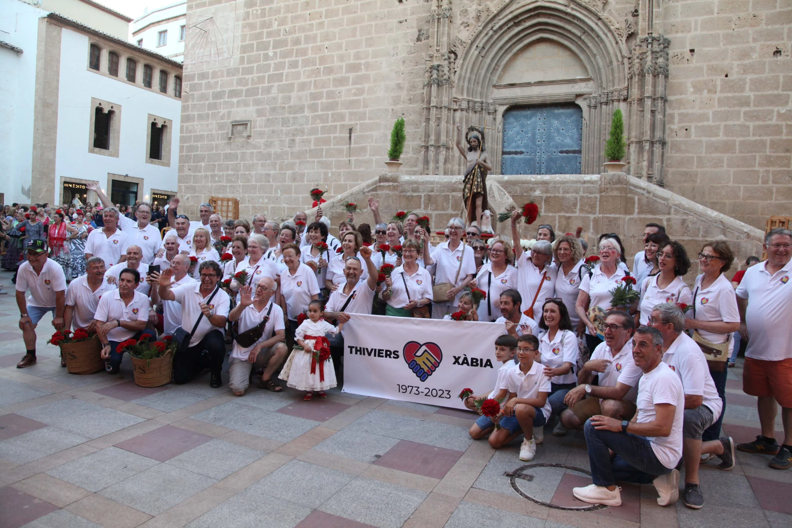 Ofrenda de flores Fogueres Xàbia 2023 (57)