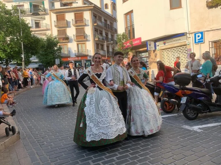 Pasacalle del Pregón de Fogueres de Sant Joan 2023 (13)