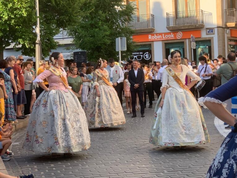 Pasacalle del Pregón de Fogueres de Sant Joan 2023 (16)