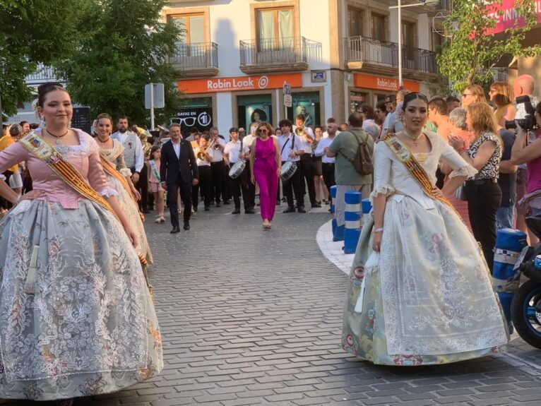 Pasacalle del Pregón de Fogueres de Sant Joan 2023 (17)