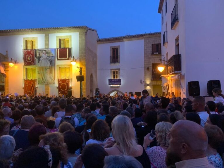 Pasacalle del Pregón de Fogueres de Sant Joan 2023 (27)