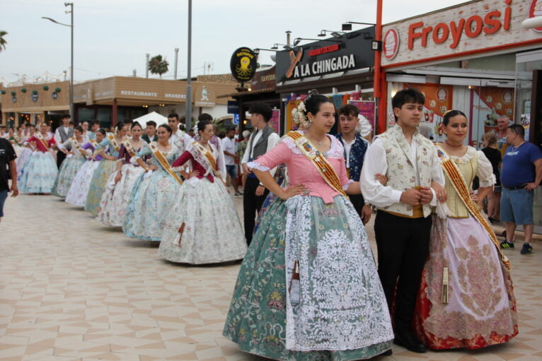 Pasacalle Sectores en la Playa del Arenal (34)