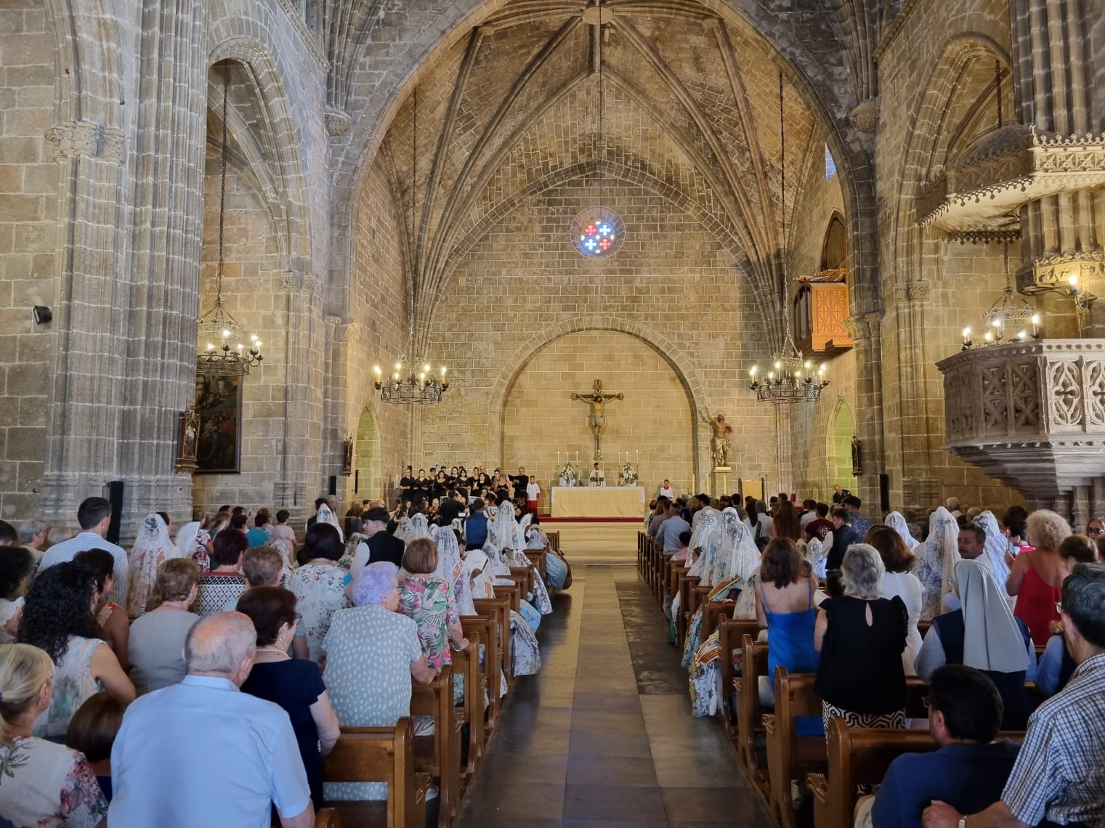 Solemne misa en el Dia de Sant Joan