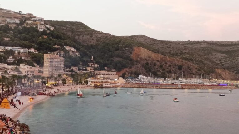 Desembarco moro en la playa de la Grava de Xàbia