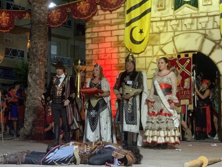 Rendición del castillo en las fiestas de Moros y Cristianos de Xàbia