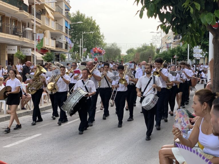 Entrada de bandas en los Moros i Cristians de Xàbia 2023 (1)