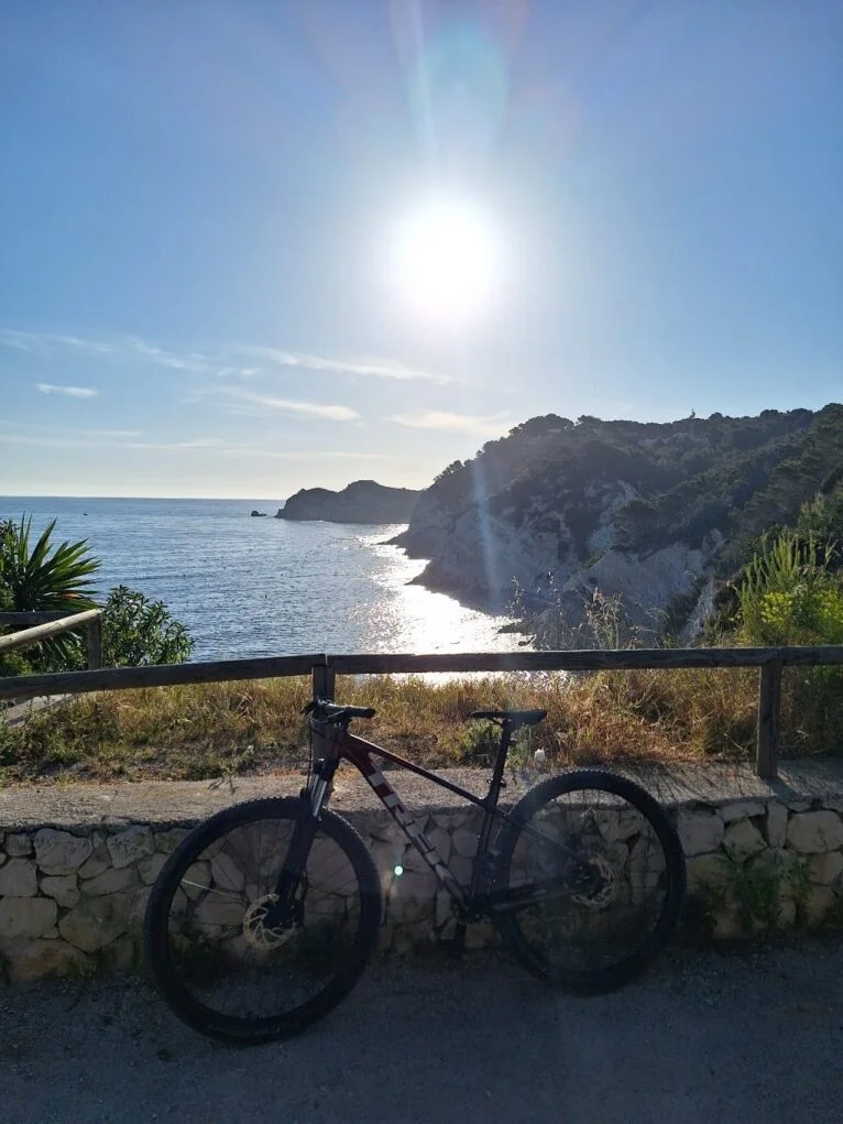 Mirador de la Caleta ( Cala Blanca)