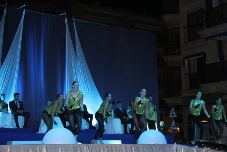 Baile durante el acto de presentación de mayorales loreto 2023