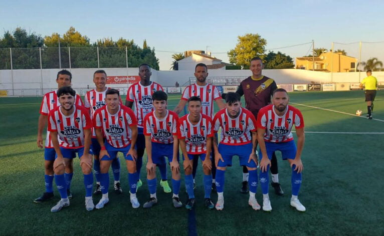 Jugadores del CD Jávea durante la pretemporada