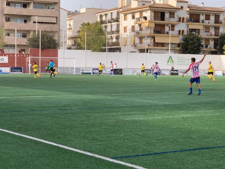 Derbi comarcal CD Jávea-CD Dénia