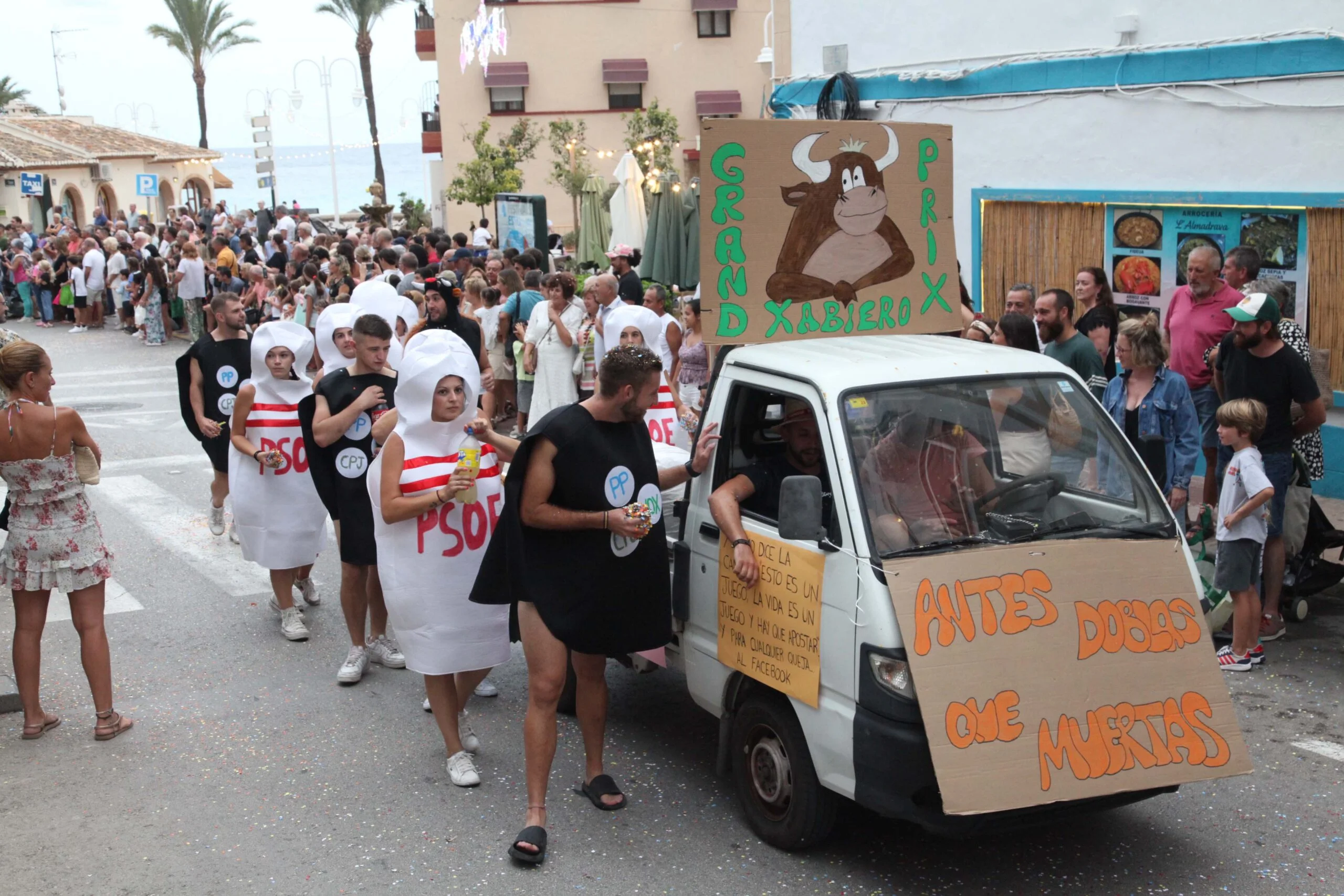 Desfile de Carrozas fiestas de Loreto 2023 (8)