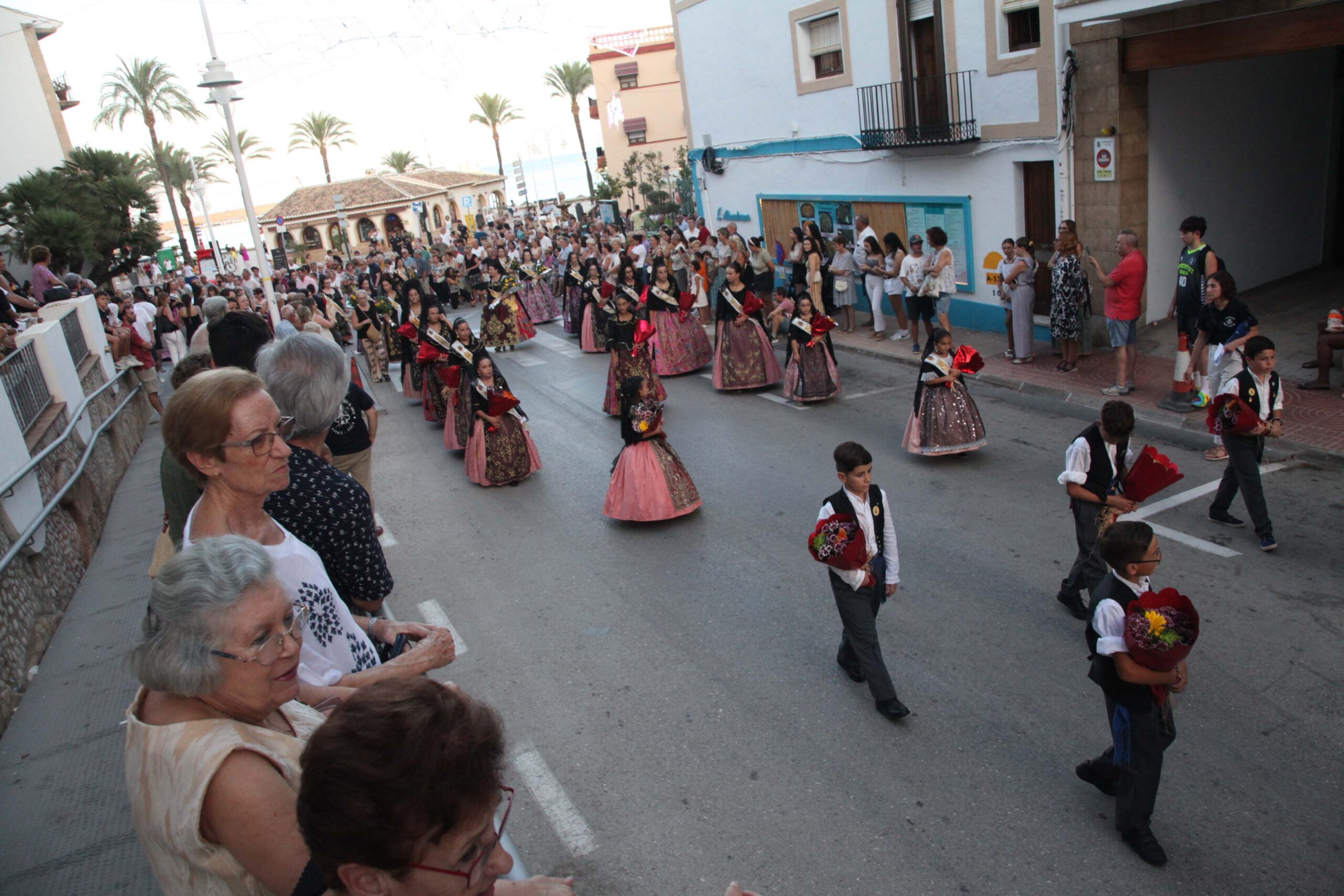 Ofrenda fiestas Mare de Déu Loreto 2023 (12)