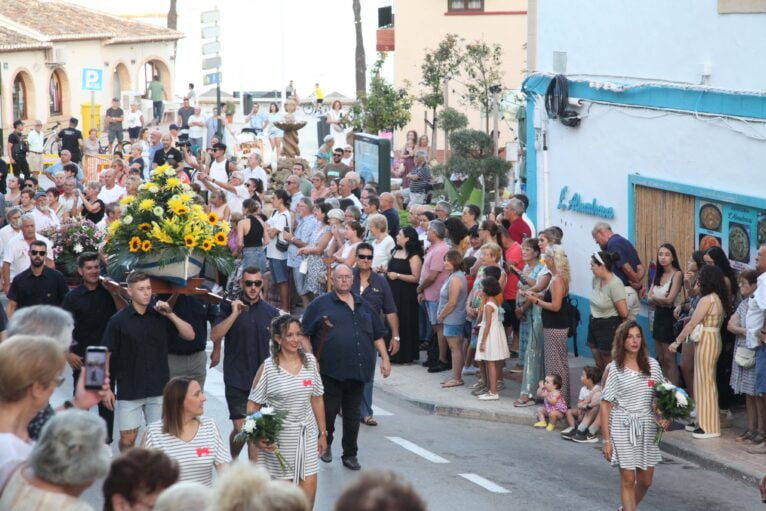 Ofrenda fiestas Mare de Déu Loreto 2023 (5)