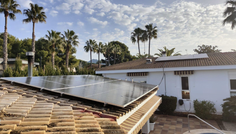 Ahorra con la instalación de placas solares en tu vivienda con Cellsium