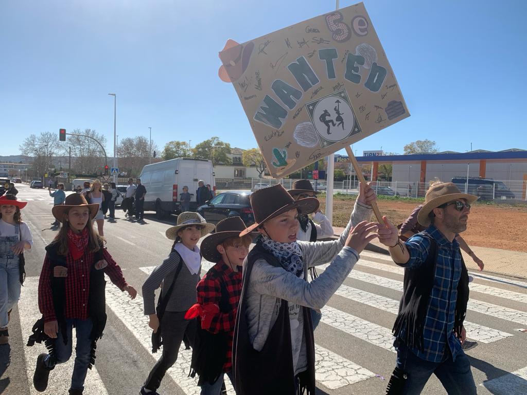 Carnaval Colegio Trenc d’Alba 2024 – Al ritme de la música (12)