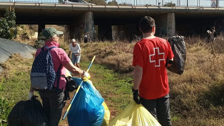 Jornada de limpieza en el cauce del río Gorgos