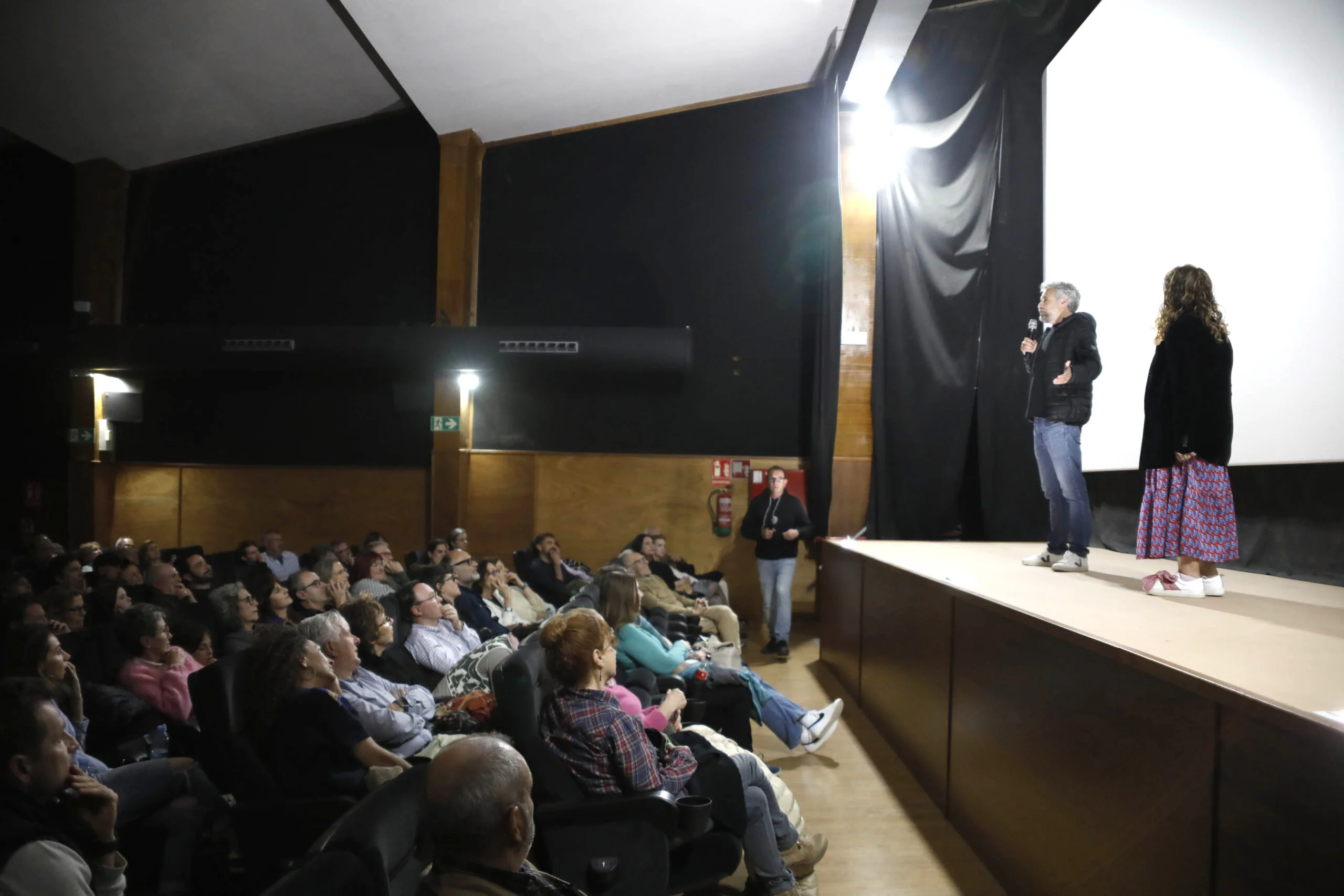 Preestreno y coloquio en el Cine Jayan de ‘Pájaros’ (13)