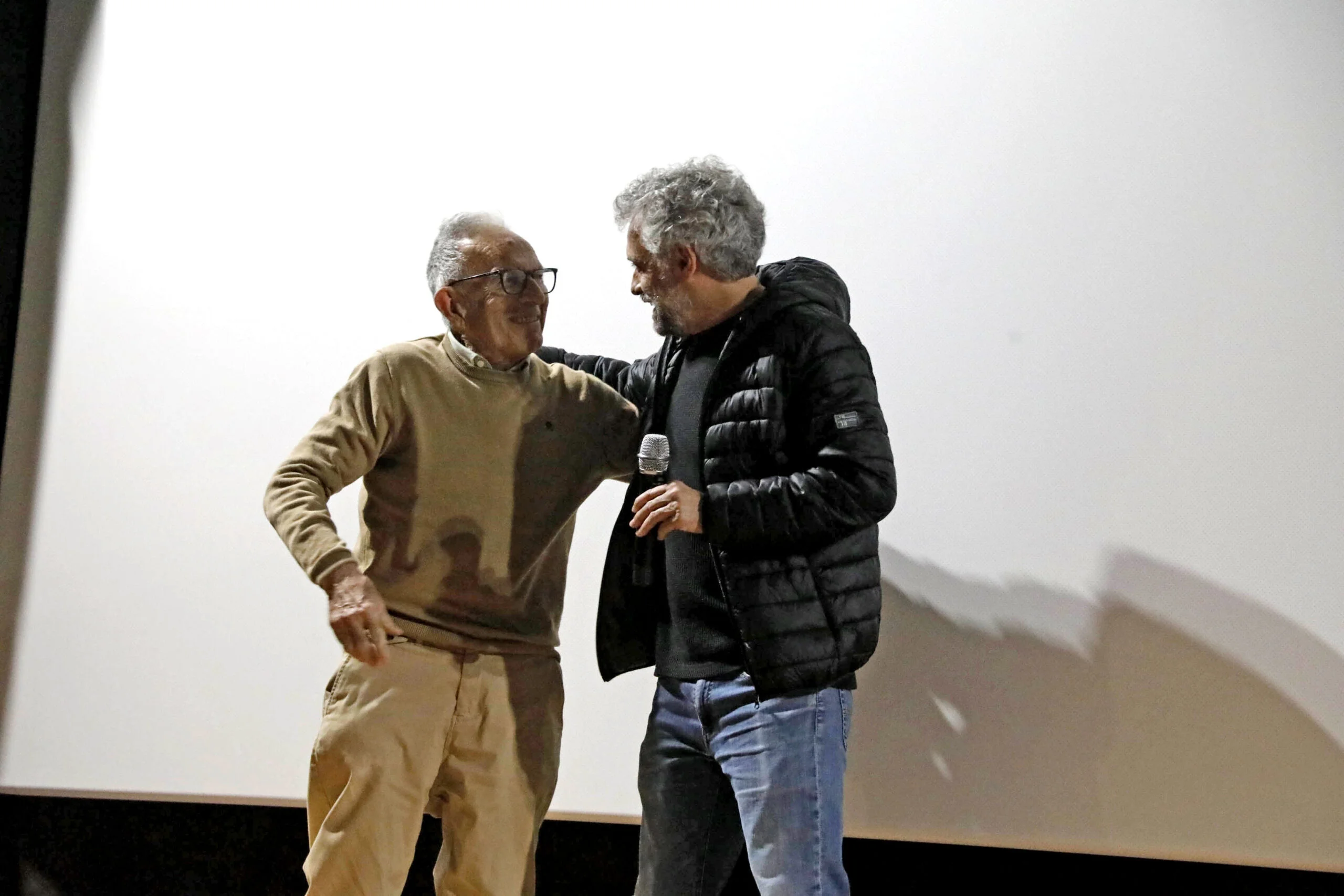 Preestreno y coloquio en el Cine Jayan de ‘Pájaros’ (16)