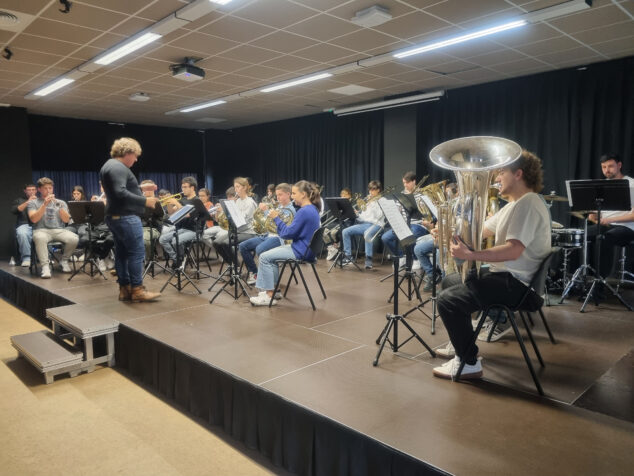 Imagen: Alumnos del Conservatorio de Música de Xàbia