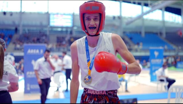 Imagen: Deportista del Club Toro Prats de Xàbia compiten en el Campeonato Autonómico de Kick Boxing