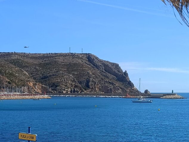 Imagen: Helicóptero en el rescate del Cabo San Antonio Xàbia