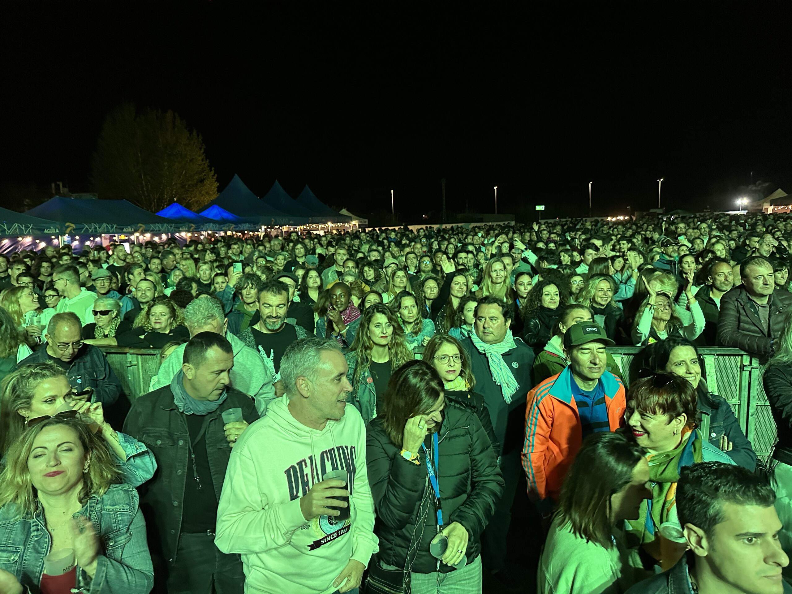 Numeroso público en el concierto de Chambao en el Montgó Fest Xàbia 2024 (22)