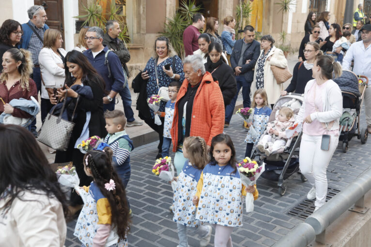 Ofrenda de flores a Jesús Nazareno (3)