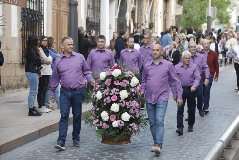 Ofrenda de flores a Jesús Nazareno (32)