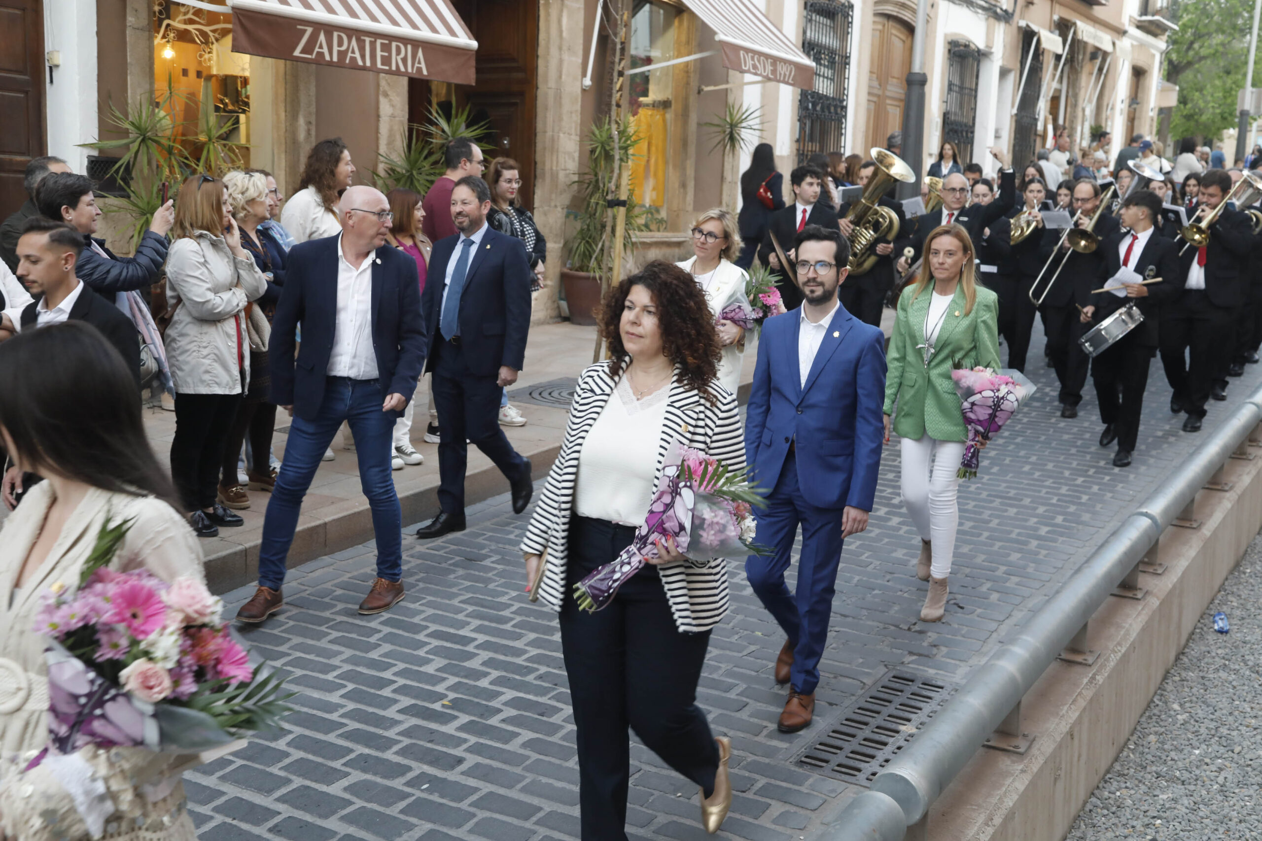 Ofrenda de flores a Jesús Nazareno (38)