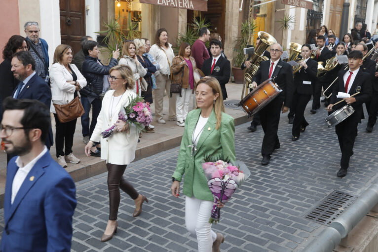 Ofrenda de flores a Jesús Nazareno (40)