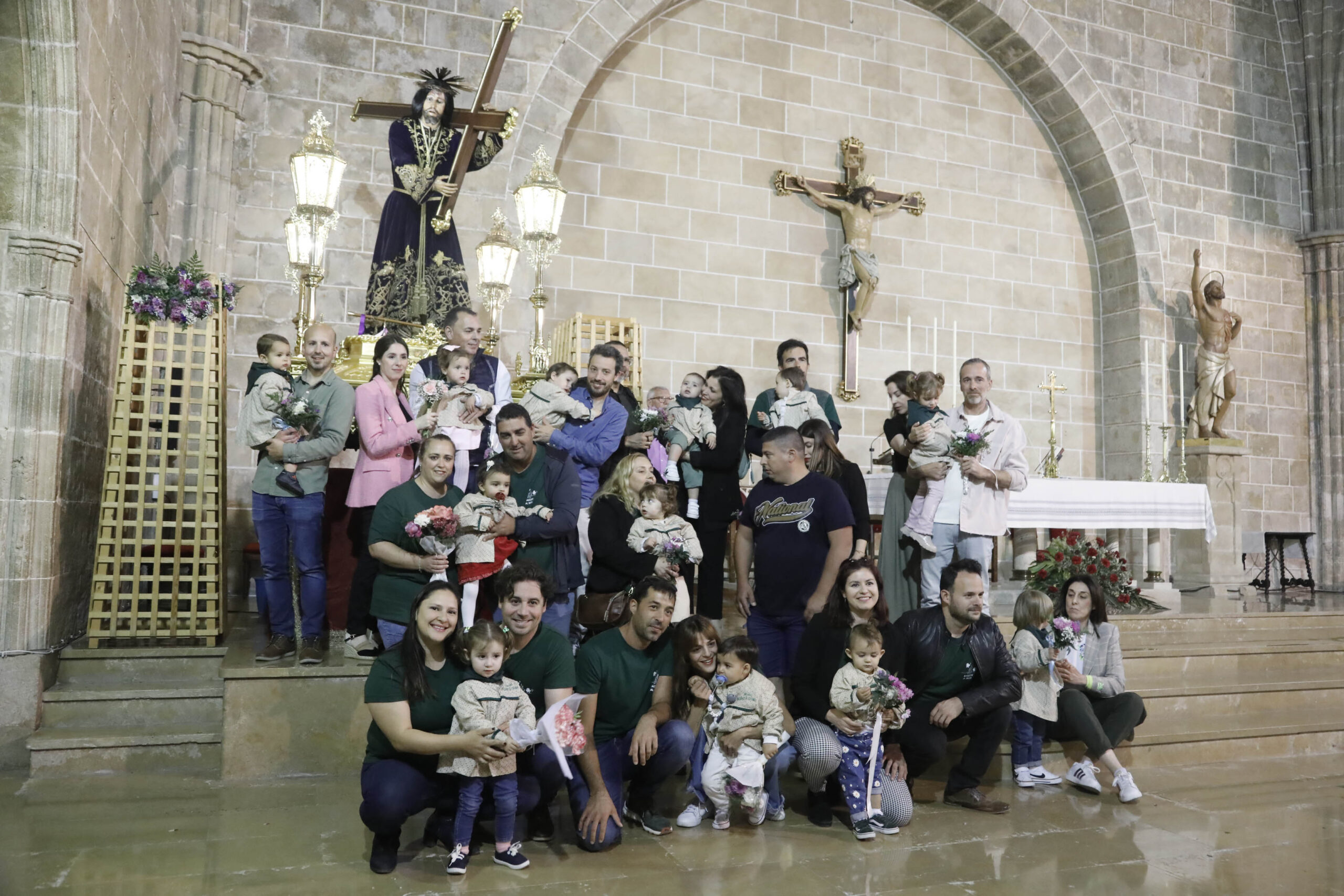 Ofrenda de flores a Jesús Nazareno (42)