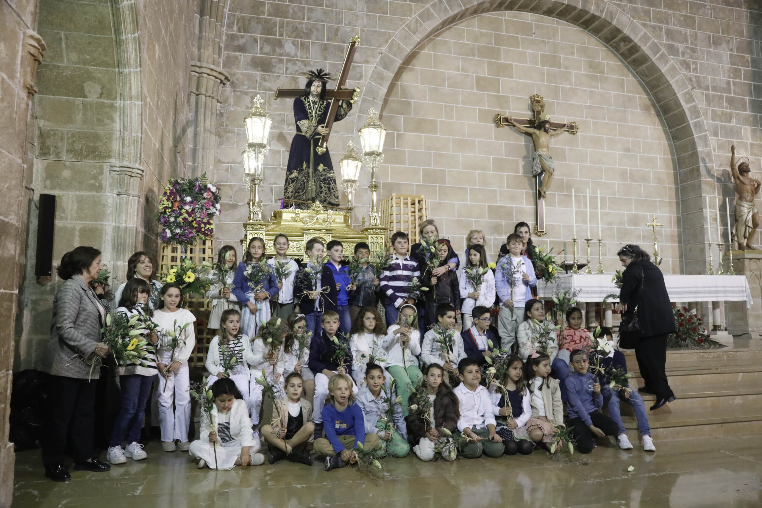 Ofrenda de flores a Jesús Nazareno (47)