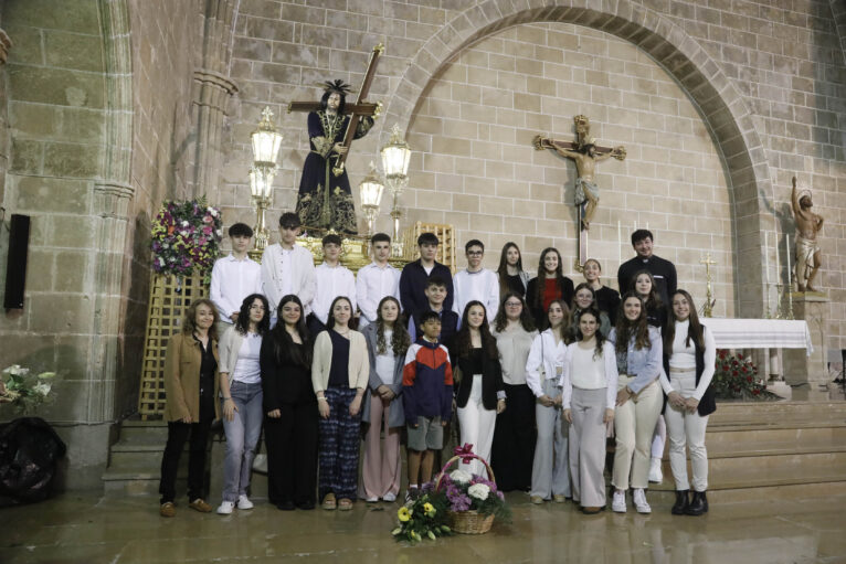 Ofrenda de flores a Jesús Nazareno (48)