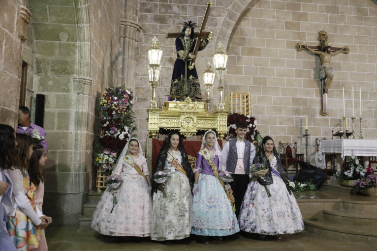 Ofrenda de flores a Jesús Nazareno (58)