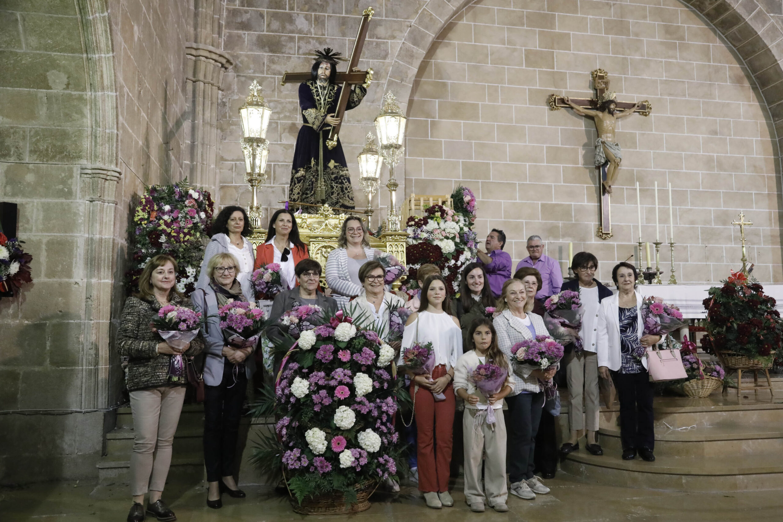 Ofrenda de flores a Jesús Nazareno (66)