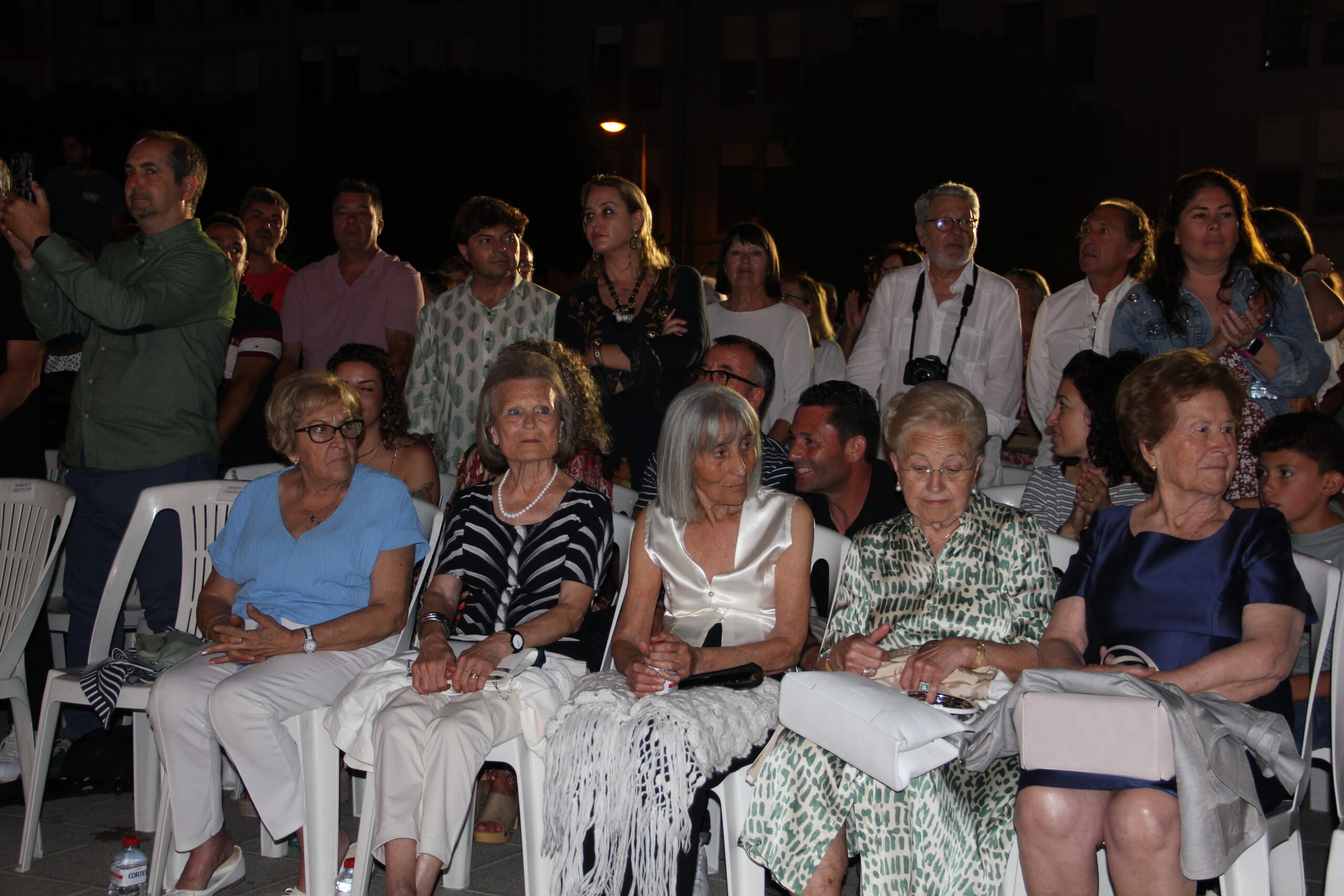 Acto homenaje a reinas y presidentes por el 75 aniversario de Fogueres Xàbia (300)