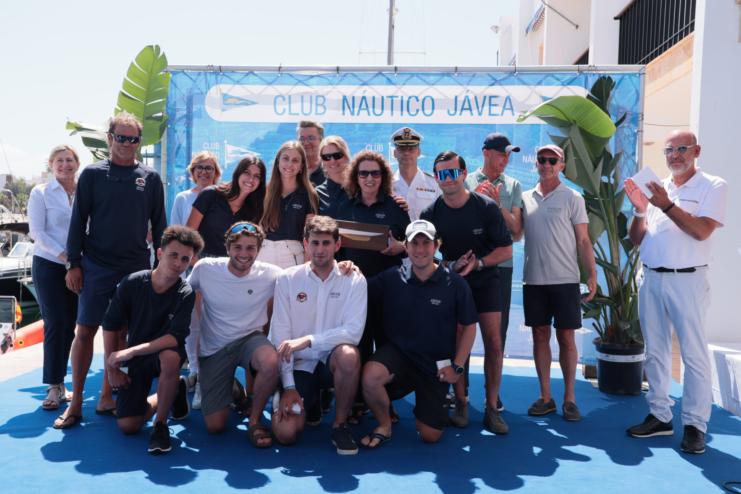 Argos en la entrega de trofeos