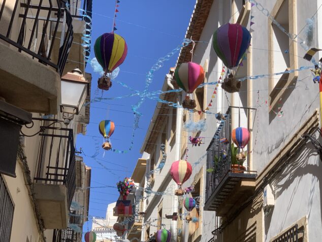 Imagen: Engalanado del Carrer Sant Pere Martir