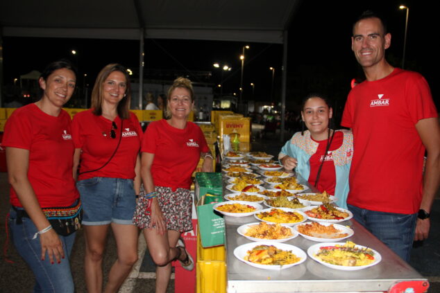 Imagen: El jurado en la degustación del Concurso Paellas Fogueres Xàbia 2024