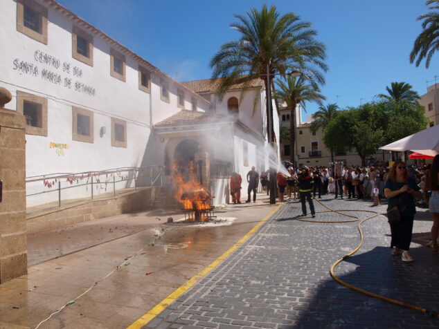 Imagen: Cremà de la Foguera del Centro de Día