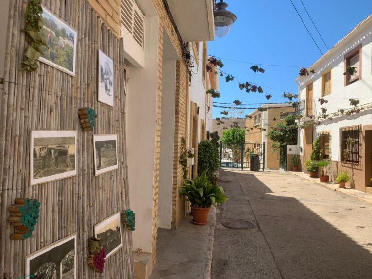 Decoración de las calles engalanadas (2)