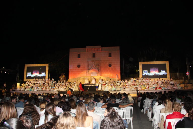 Escenario completo de la Proclamación de la Reina Infantil de Fogueres Xàbia 2024