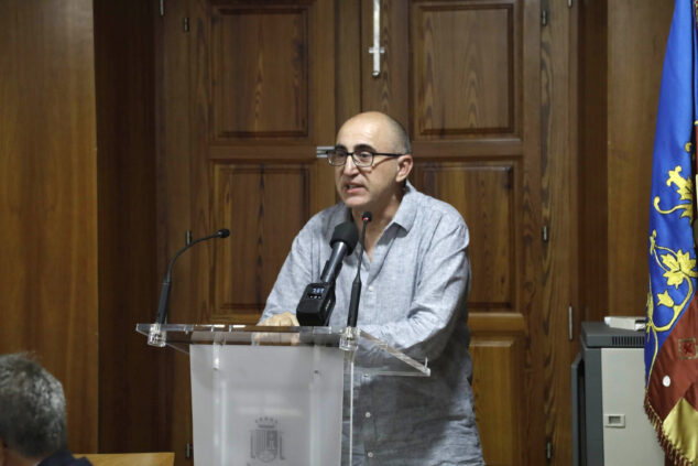 Imagen: Joan Bou presenta su artículo