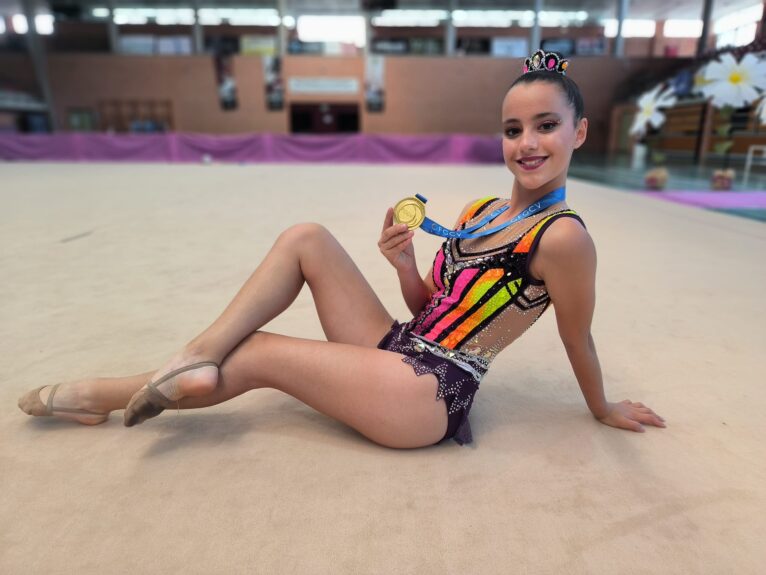 Medalla de oro para gimnastas del CD Montgó Xàbia