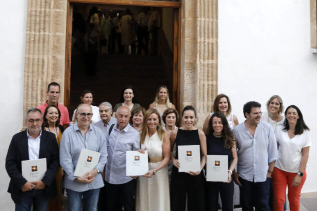 Imagen: Presentación del libro 'Fogueres, 75 anys de festa'